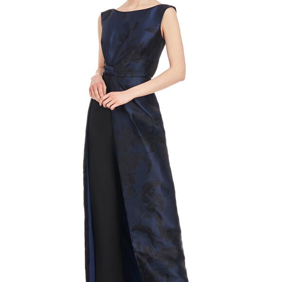 Kay Unger Amal Walk Thru Jumpsuit – Metallic Floral Jacquard Elegance - Picture 4 of 6